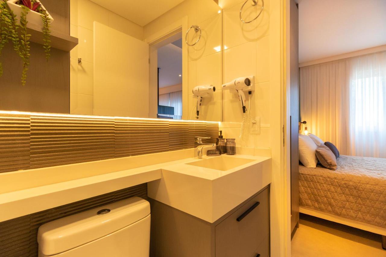 Luxuoso Apto Em Frente Ao Shopping - Piscina, Academia E Sauna Curitiba