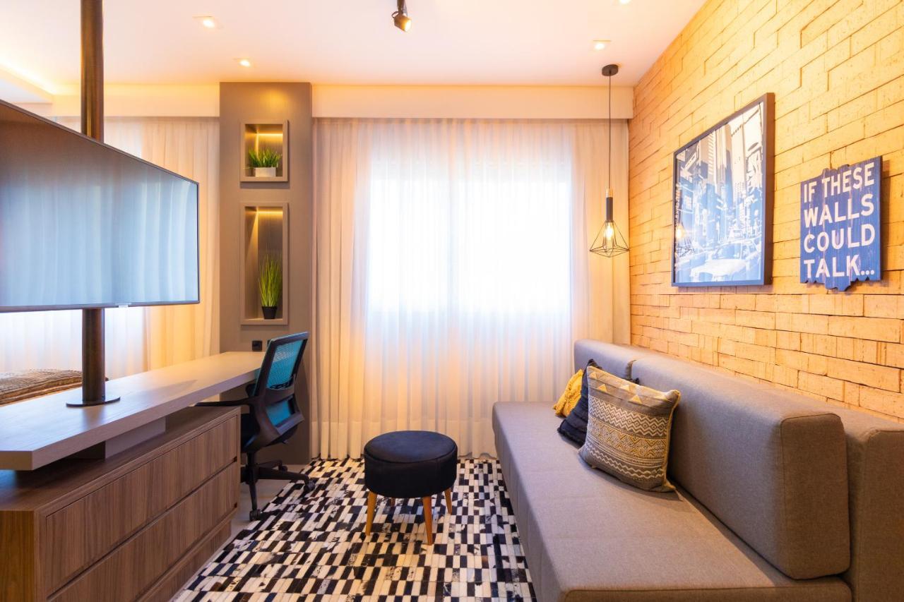 Luxuoso Apto Em Frente Ao Shopping - Piscina, Academia E Sauna *